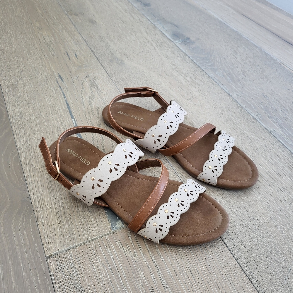 Sandals - Picture 3 of 3